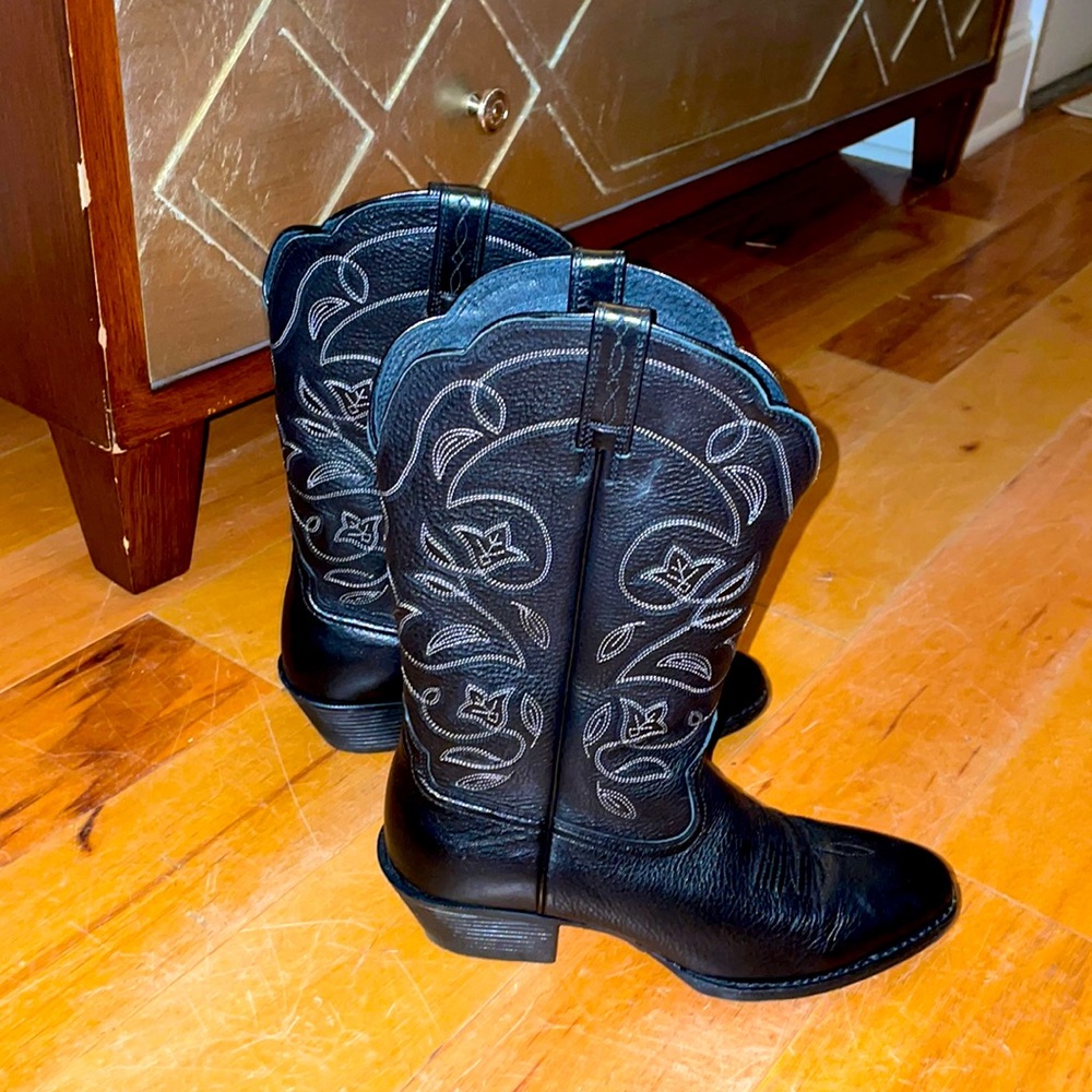 Ariat Black Cowboy Boots - ladies size 7.5